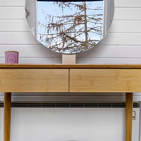 Cozy Close To Forest And * Hasle