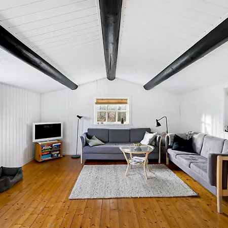 Feriehus Cozy Close To Forest And