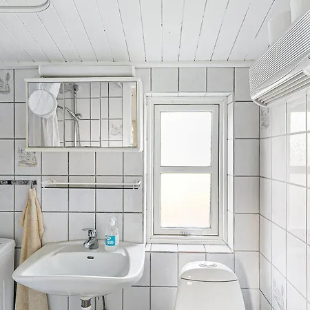 Feriehus Cozy Close To Forest And