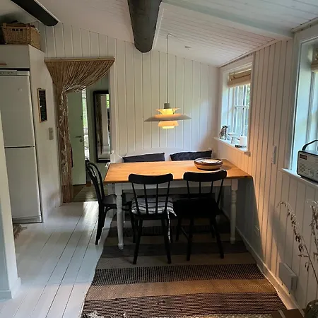 Feriehus Cozy Close To Forest And