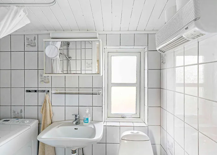 Cozy Close To Forest And Hasle