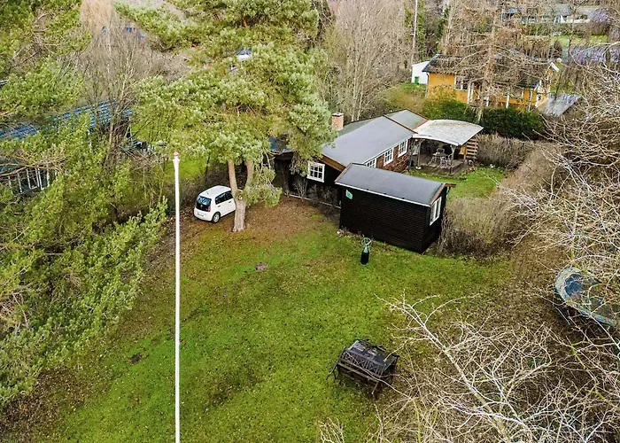 Cozy Close To Forest And *